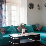 Omar Apartment